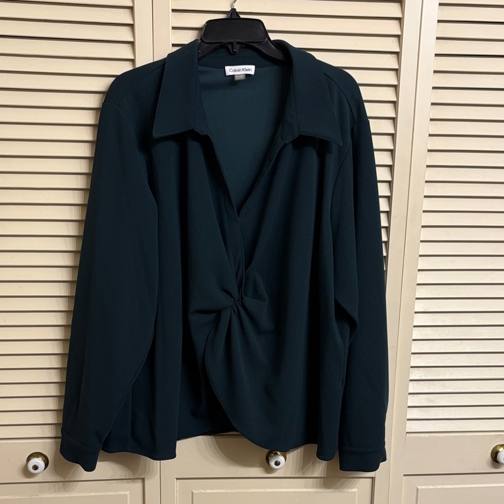 Calvin Klein Women's Dark Green Twist Front Blouse 3x